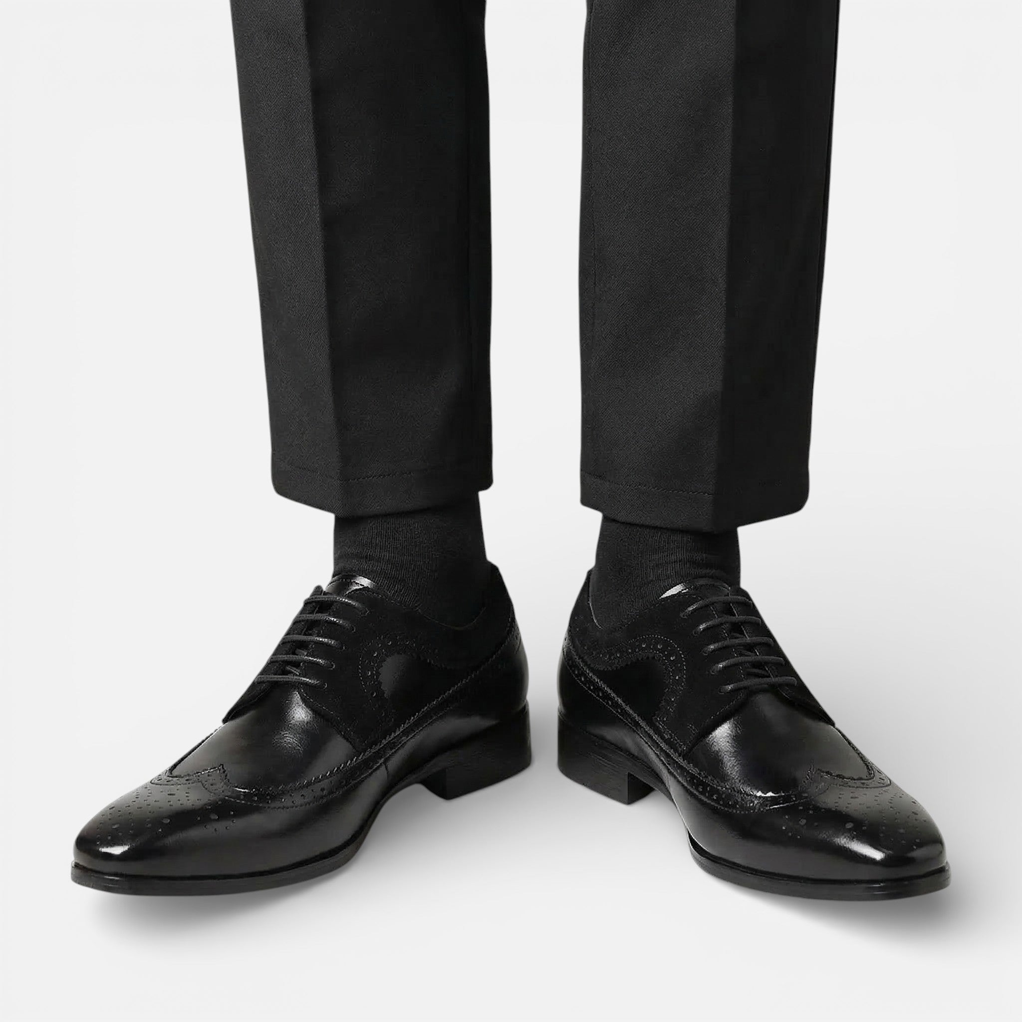 Vellouran | Men's Formal Oxford Dress Shoes with Glossy Look and Wingtip Detail